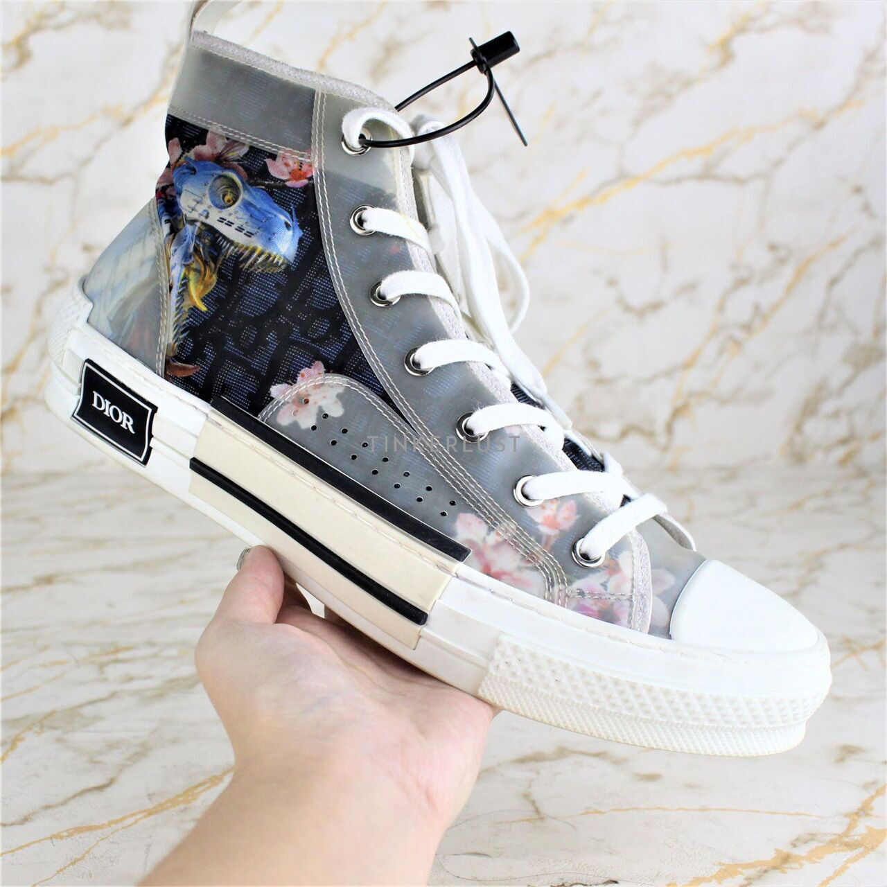 sepatu sneakers Christian Dior B23 x Sorayama T Rex Sneakers